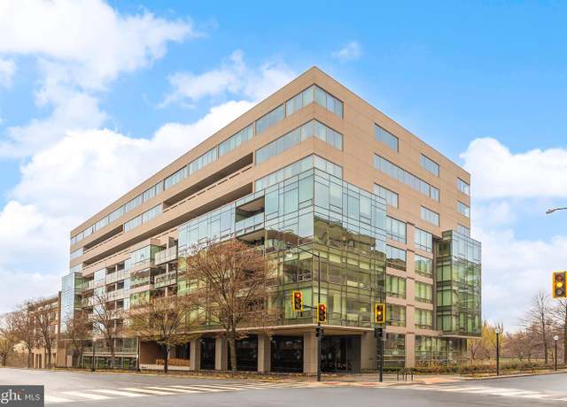 Property at 2501 M St NW #403, Washington, DC 20037, 2 beds, 2.5 baths