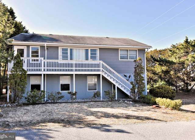 Property at 10 N 2nd St, South Bethany, DE 19930, 3 beds, 2 baths