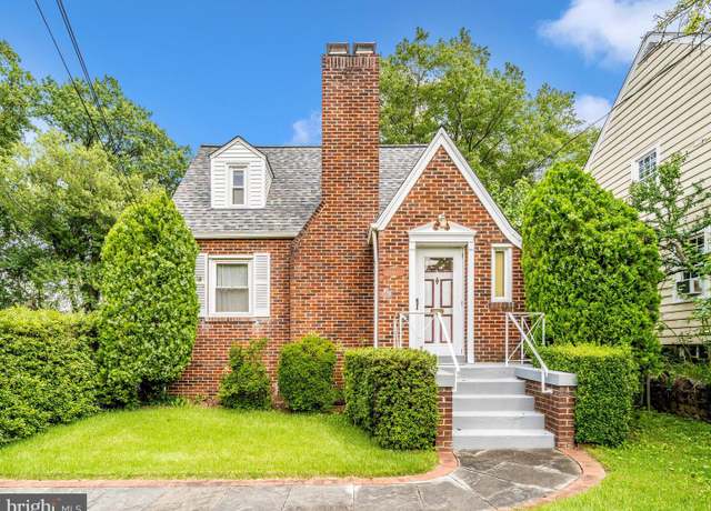 Property at 9405 Flower Ave, Silver Spring, MD 20901, 2 beds, 2 baths