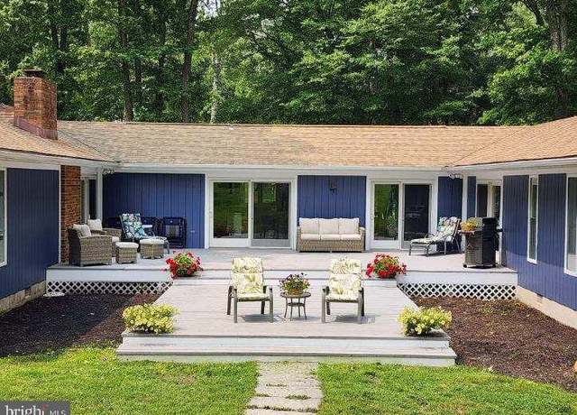 Property at 42 Prospect Bay Dr W, Grasonville, MD 21638, 4 beds, 2 baths