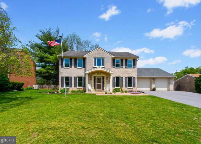 Property at 10 Carriage Hill Dr, Hagerstown, MD 21742, 4 beds, 2.5 baths