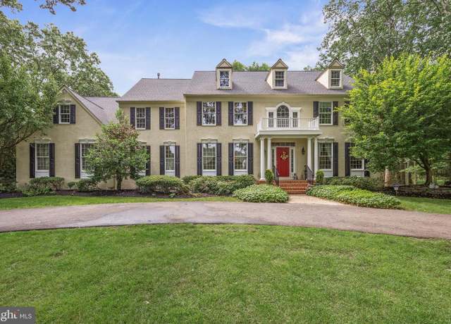 Property at 19 Crested Butte Ct, Shamong, NJ 08088, 4 beds, 3.5 baths
