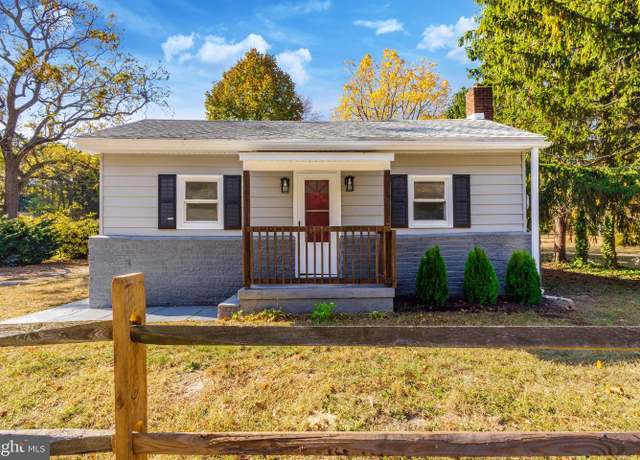 Property at 409 Carmel Rd, Millville, NJ 08332, 3 beds, 1.5 baths