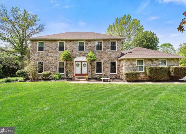 Property at 1 Olympia Ave, West Grove, PA 19390, 4 beds, 2.5 baths