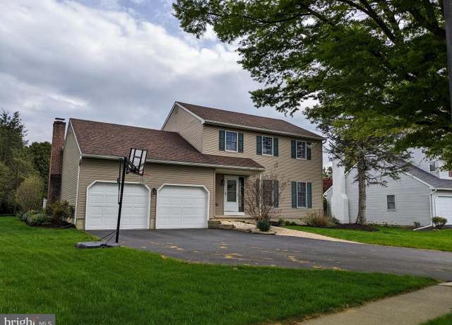 Property at 6352 Larch Cir, Macungie, PA 18062, 3 beds, 2.5 baths
