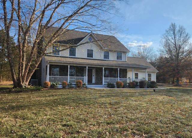 Property at 624 Store Rd, Harleysville, PA 19438, 4 beds, 2.5 baths