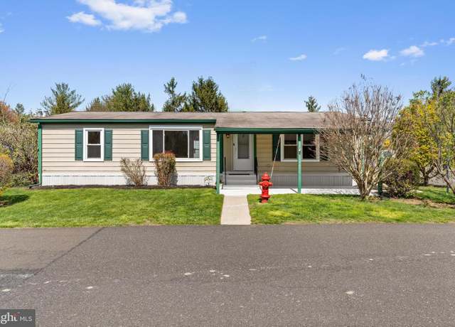Property at 548 Overview Ln, North Wales, PA 19454, 3 beds, 2 baths