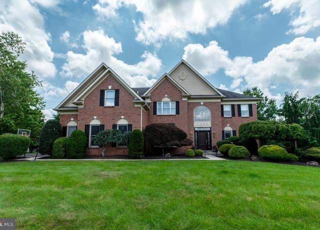 Property at 1230 Peterman Ln, Ambler, PA 19002, 4 beds, 4.5 baths