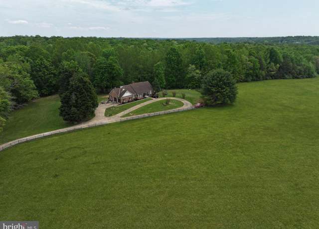 Property at 9011 Asdee Ln, Spotsylvania, VA 22551, 4 beds, 4 baths