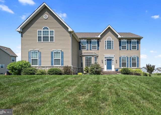 Property at 216 Shapley Dr, Smyrna, DE 19977, 4 beds, 2.5 baths