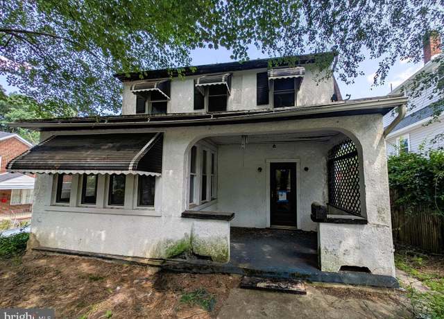 Property at 3400 Cotwood Pl, Baltimore, MD 21215, 3 beds, 2 baths