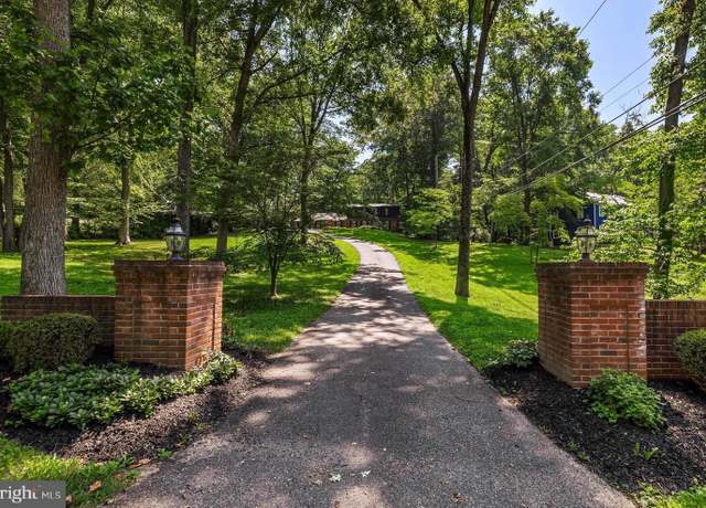 Property at 13701 Summer Hill Dr, Phoenix, MD 21131, 5 beds, 4.5 baths