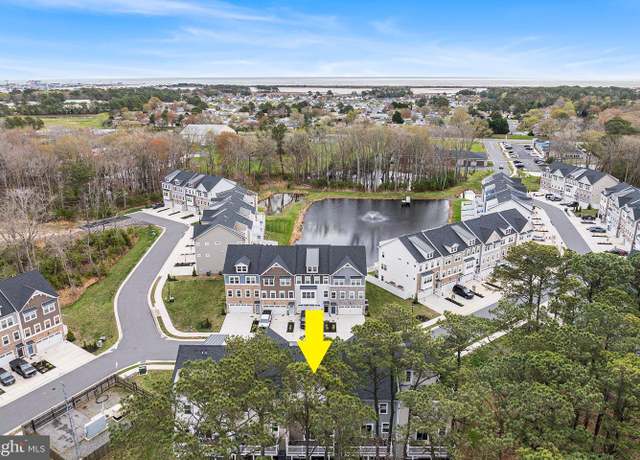 Property at 12435 Sea Oaks Ln #3, Berlin, MD 21811, 4 beds, 3.5 baths