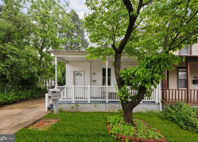 Property at 616 Cooper St, Beverly, NJ 08010, 3 beds, 1.5 baths