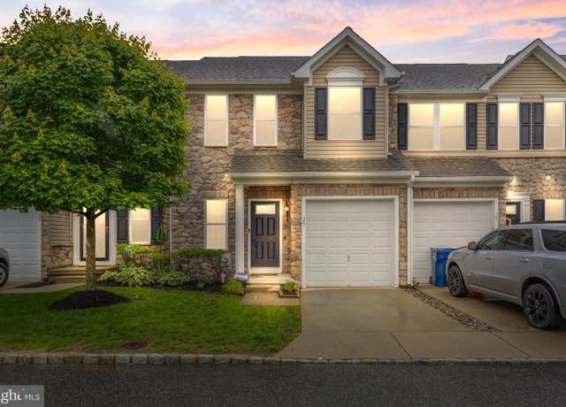 Property at 25 Franklin Cir, Somerdale, NJ 08083, 3 beds, 2.5 baths