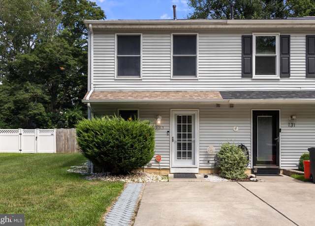 Property at 133 Whitman Ave, Stratford, NJ 08084, 3 beds, 1.5 baths
