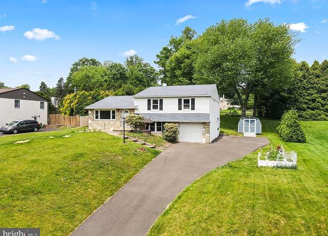 Property at 279 Fairhill Dr, Southampton, PA 18966, 3 beds, 1.5 baths