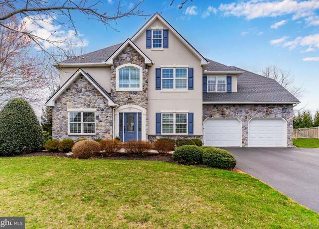Property at 211 Shirley Ln, Boiling Springs, PA 17007, 4 beds, 2.5 baths
