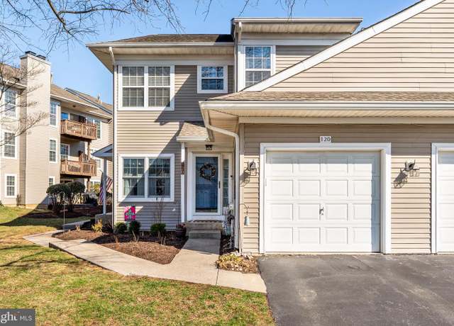 Property at 120 Stewarts Ct #802, Phoenixville, PA 19460, 3 beds, 2 baths