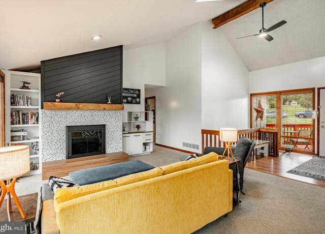 Property at 1009 N Ridge Rd, Chadds Ford, PA 19317, 4 beds, 3 baths