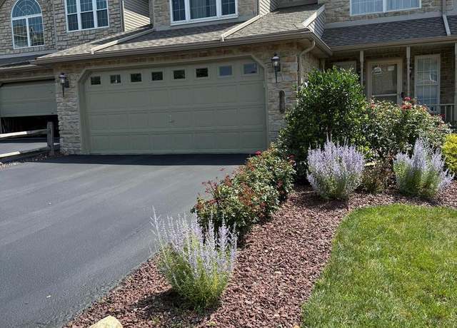 Property at 2829 Oakwood Dr, Harrisburg, PA 17110, 2 beds, 2.5 baths