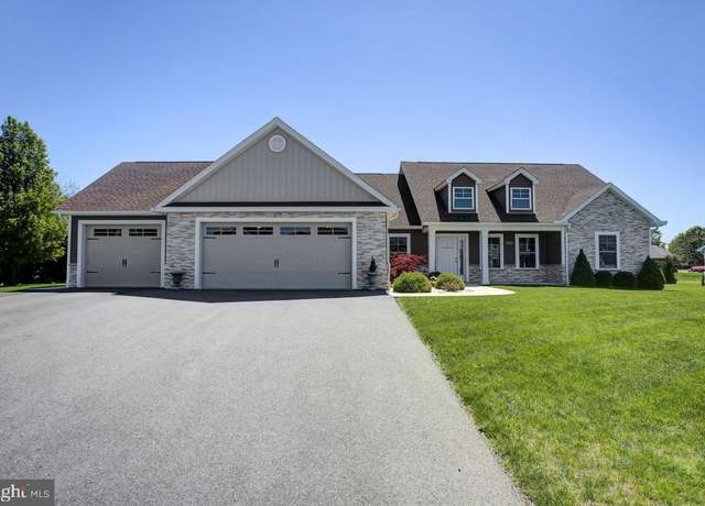 Property at 5890 Gabrielle Ln, Chambersburg, PA 17202, 3 beds, 2.5 baths
