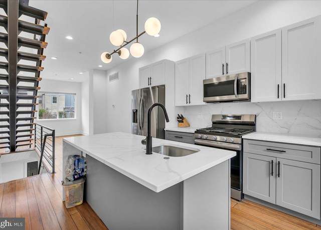 Property at 2334 N Mutter St, Philadelphia, PA 19133, 4 beds, 3 baths