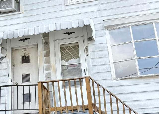 Property at 758 W Walnut St, Pottsville, PA 17901, 2 beds