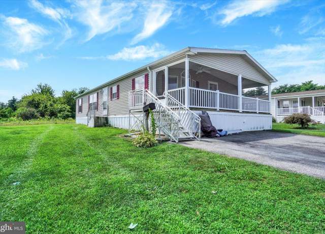 Property at 113 W Abington Cir, Stewartstown, PA 17363, 3 beds, 2 baths