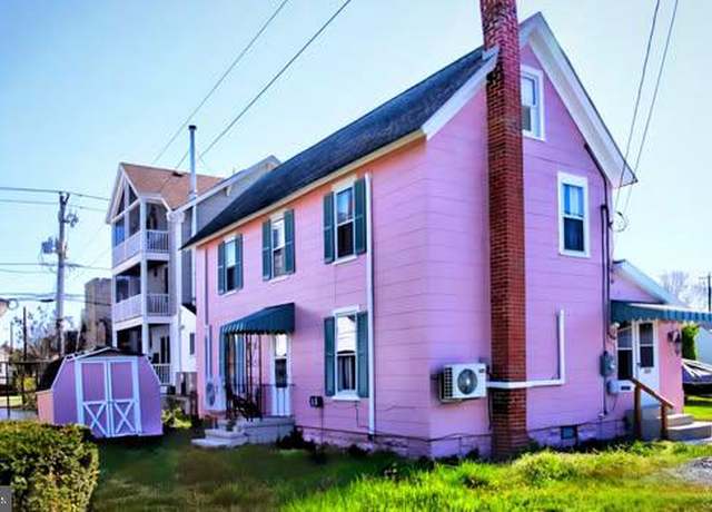 Property at 6261 Post Office St, Chincoteague Island, VA 23336, 3 beds, 2 baths