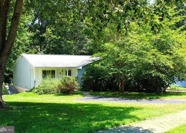 Property at 8406 Rainbow Bridge Ln, Springfield, VA 22153, 4 beds, 2 baths