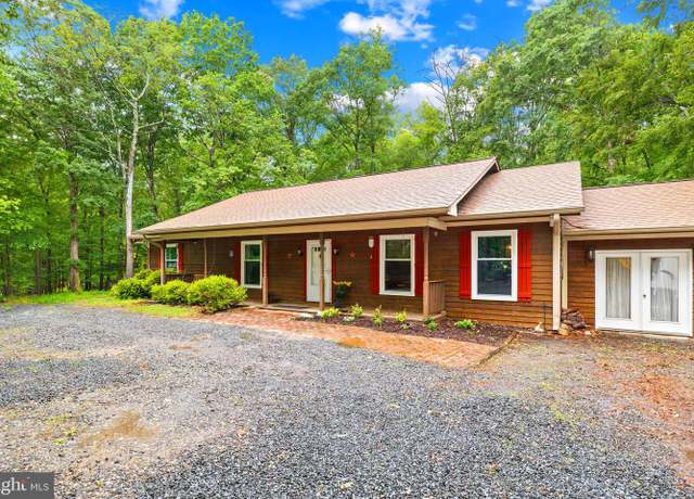 Property at 201 Hartlake Dr, Fredericksburg, VA 22406, 4 beds, 2 baths