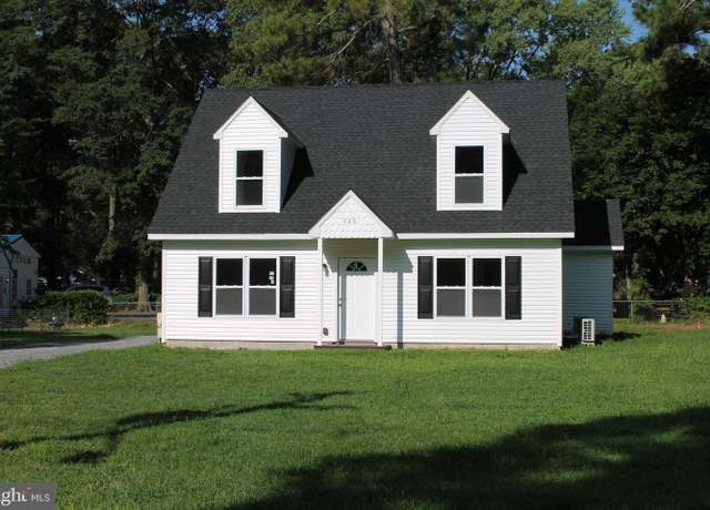 Property at 520 Clyde Ave, Fruitland, MD 21826, 3 beds, 3.5 baths
