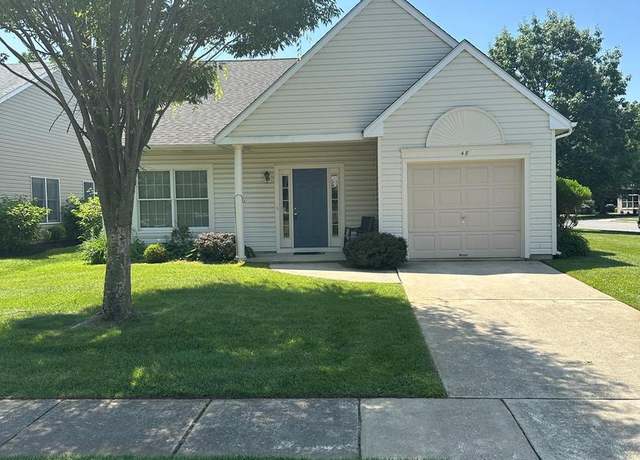 Property at 48 Wagon Wheel Ln, Columbus, NJ 08022, 2 beds, 2 baths