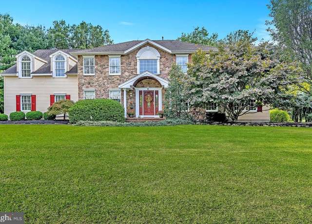Property at 35 Parkview Rd, Cranbury, NJ 08512, 4 beds, 3.5 baths