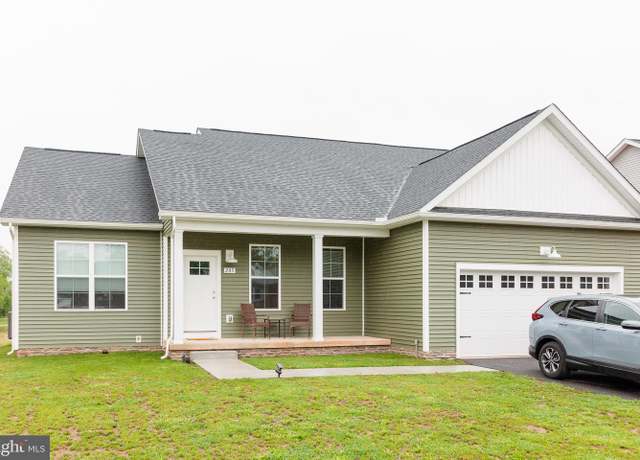 Property at 205 Kinneman Rd, Abbottstown, PA 17301, 3 beds, 2 baths