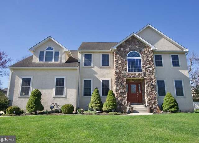 Property at 2676 Byberry Rd, Bensalem, PA 19020, 5 beds, 3.5 baths