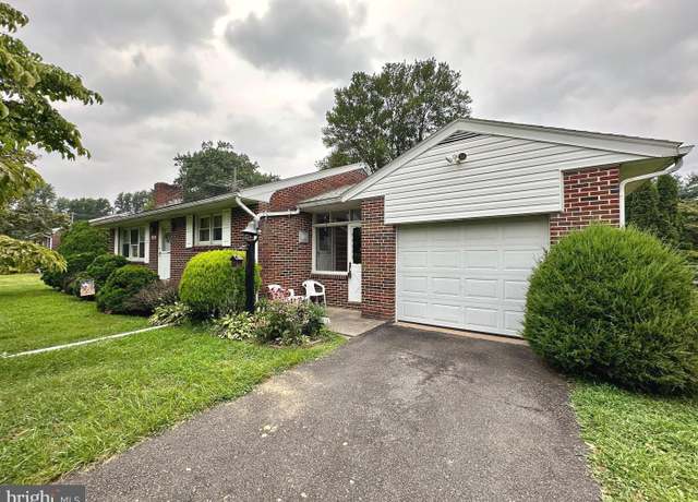 Property at 143 Kemp Rd, Pottstown, PA 19465, 3 beds, 1 bath