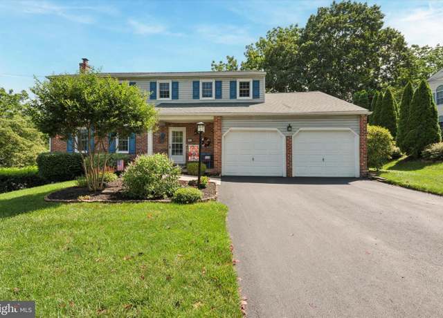 Property at 911 Baylowell Dr, West Chester, PA 19380, 4 beds, 3 baths