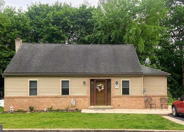 Property at 273 Ridge Ave, Ephrata, PA 17522, 3 beds, 1 bath