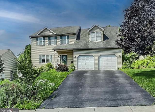 Property at 25 Domenick Dr, York, PA 17402, 4 beds, 2.5 baths