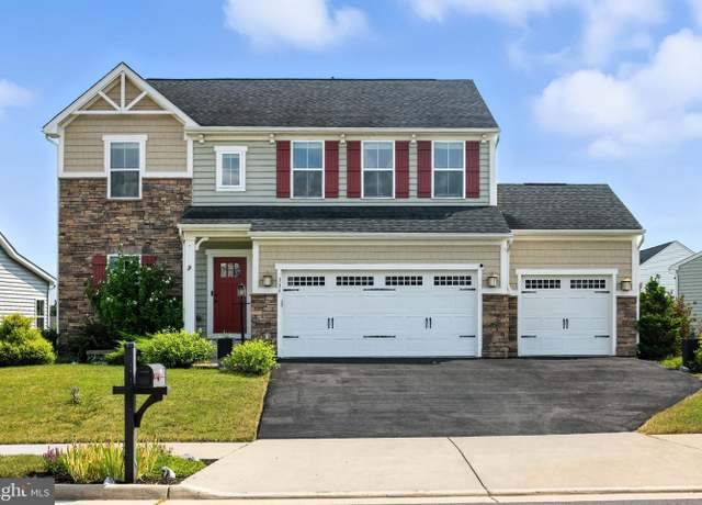 Property at 135 Skipper Dr, Lake Frederick, VA 22630, 4 beds, 3.5 baths