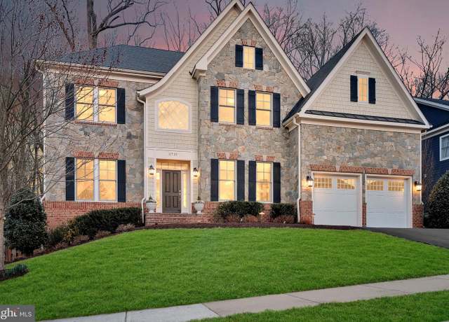 Property at 2719 Snowberry Ct, Vienna, VA 22181, 6 beds, 6.5 baths