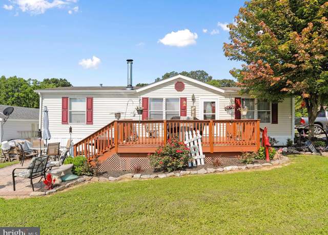 Property at 159 Zieglers Path, Falling Waters, WV 25419, 3 beds, 2 baths