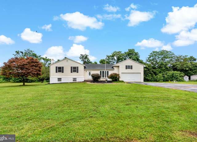 Property at 22 Shumack Ct, Bunker Hill, WV 25413, 4 beds, 2 baths