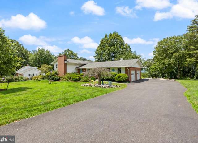 Property at 7718 Ridge Rd, Frederick, MD 21702, 3 beds, 2.5 baths
