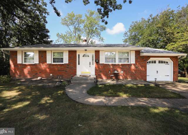 Property at 130 Paradise Dr, Voorhees, NJ 08043, 3 beds, 1.5 baths