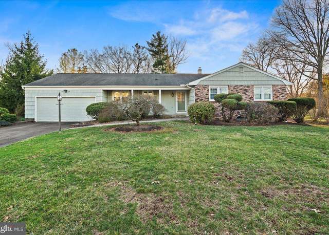 Property at 6 Mckonkey Way, Titusville, NJ 08560, 3 beds, 2 baths