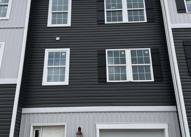 Property at 12 Baybreeze Dr, Waretown, NJ 08758, 3 beds, 2.5 baths