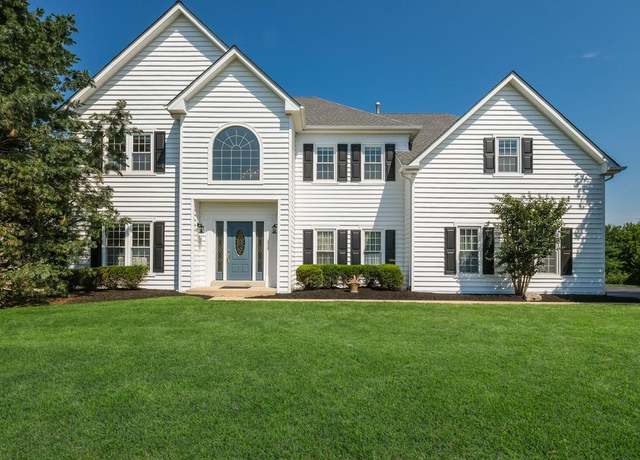 Property at 16 Bittersweet Dr, Doylestown, PA 18901, 4 beds, 2.5 baths